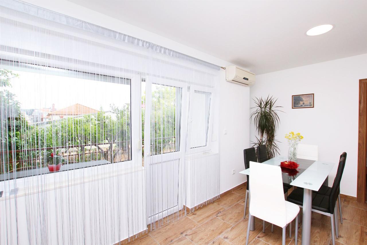 Apartment Anica Trogir Bagian luar foto