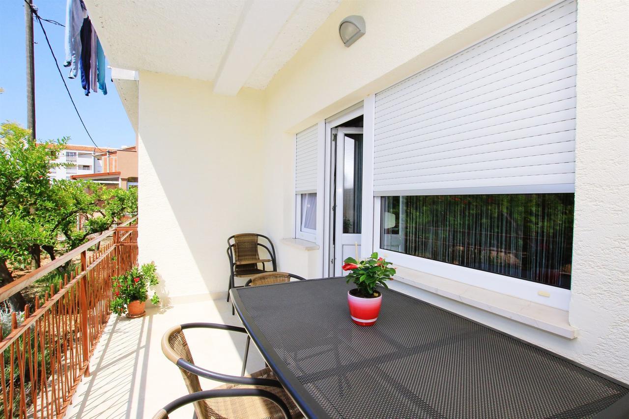 Apartment Anica Trogir Bagian luar foto