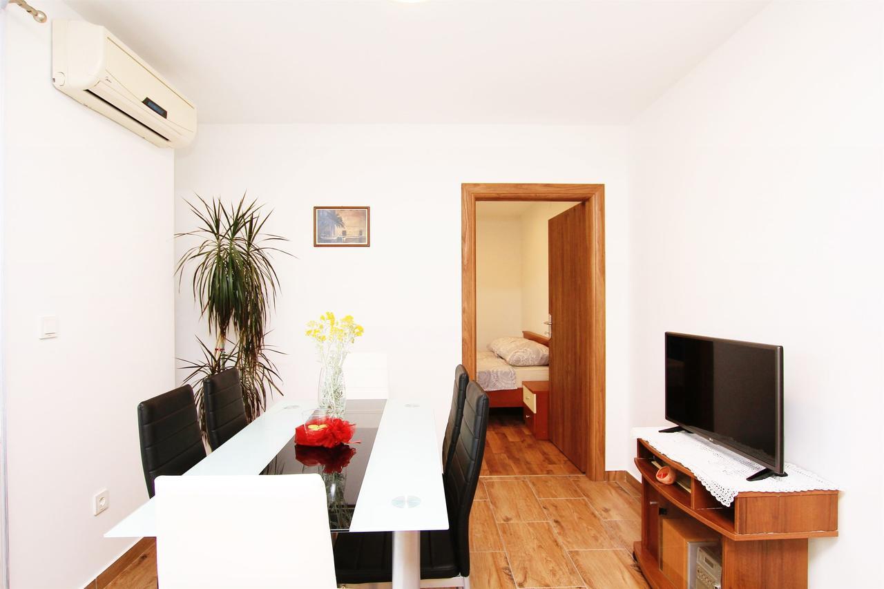 Apartment Anica Trogir Bagian luar foto